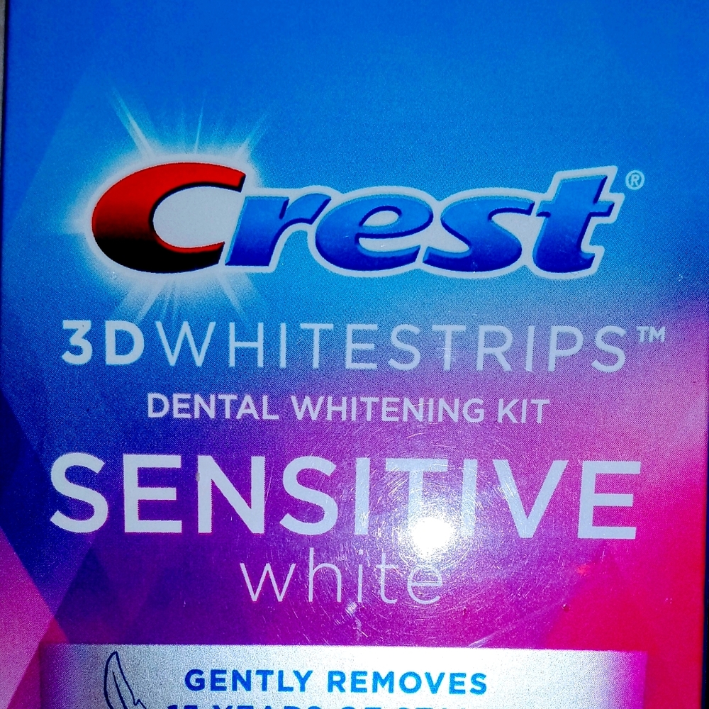 CREST 3 D WHITESTRIPS